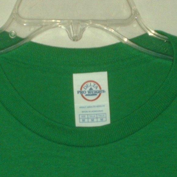 Your Gift Is In The Litter Box - Very funny Christmas shirt for cat lovers - New - Picture 3 of 4